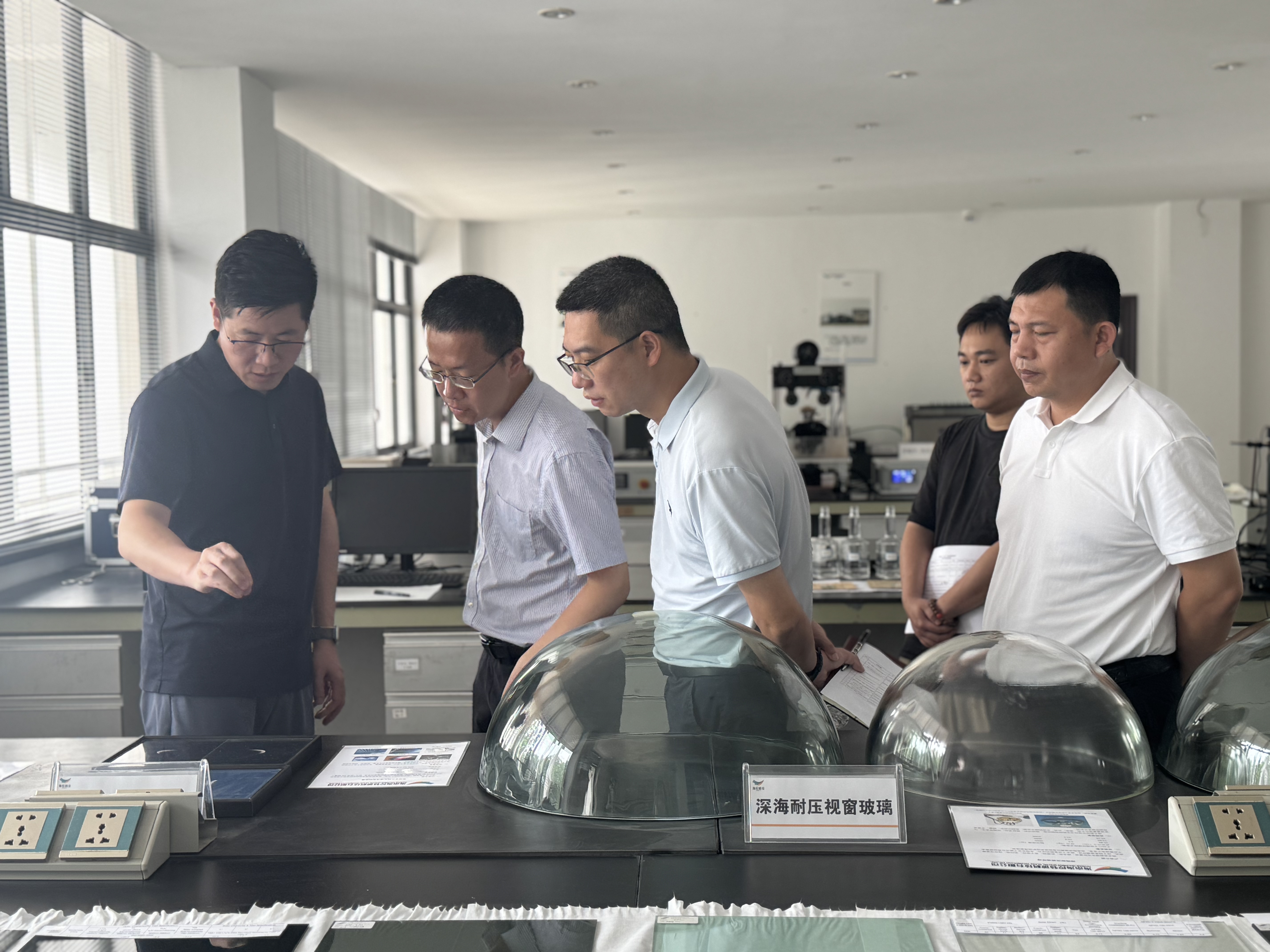今晚必开生肖图特马